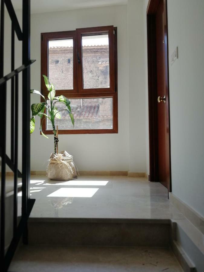 Apartamentos La Reunion 카마레나 데 라 시에라 외부 사진